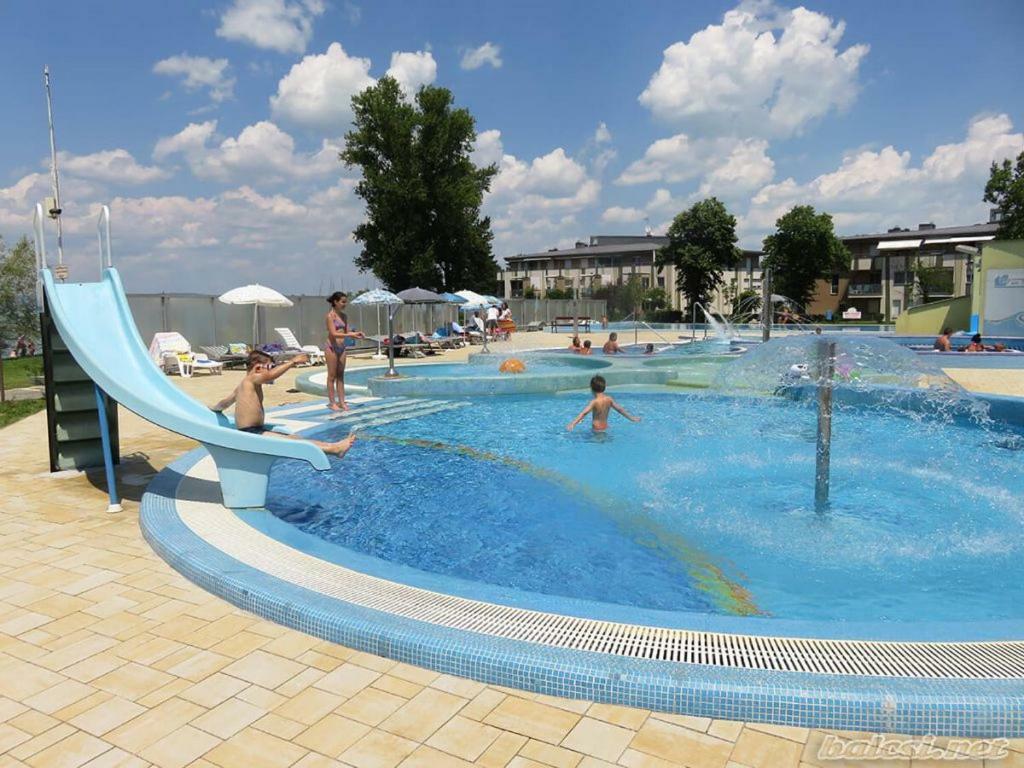Viragos Apartman Balatonszemes Exterior photo