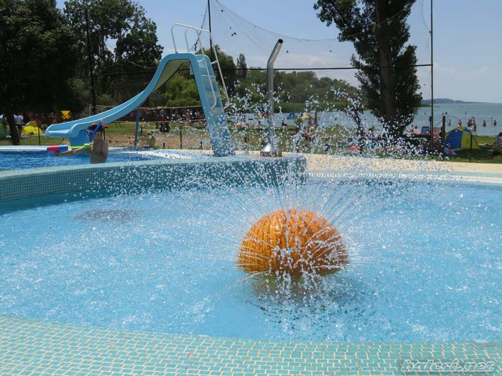 Viragos Apartman Balatonszemes Exterior photo